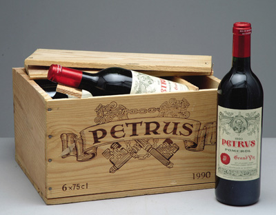 Eén kist Pétrus 1990, goed voor 35.523 euro.